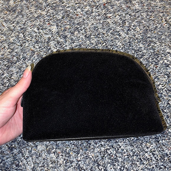 Dolce & Gabbana Beauty Black Velvet Makeup Bag - Picture 3 of 6